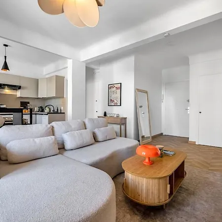 Cozy&stylish With Air Conditioning&balcony - Libération *