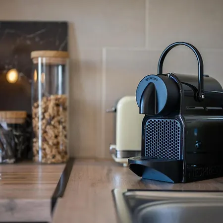 Cozy&stylish With Air Conditioning&balcony - Libération Appartamento