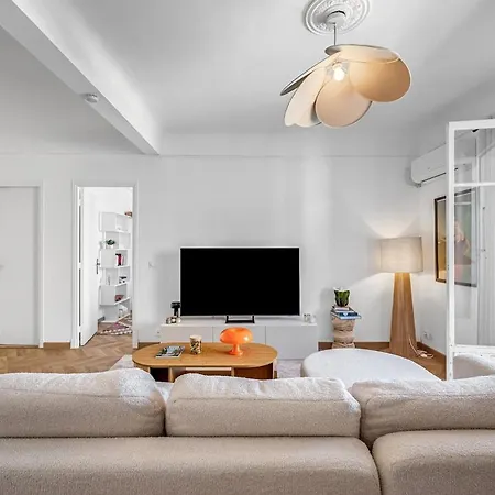 Cozy&stylish With Air Conditioning&balcony - Libération